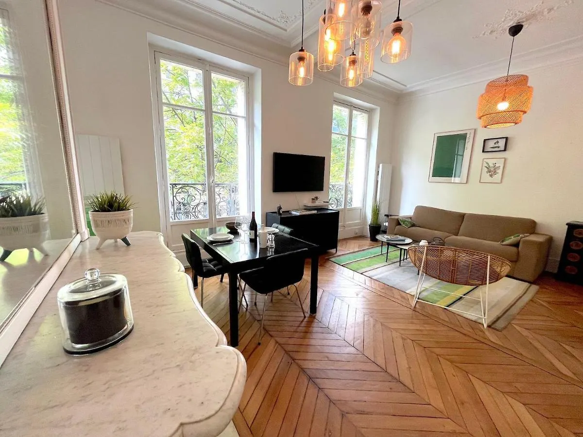 L'Appartement Michel-Ange Paris France